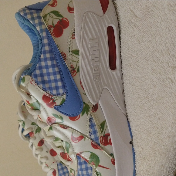 Nike Air Max Excee Cherry Picnic Sneakers - Picture 6 of 8